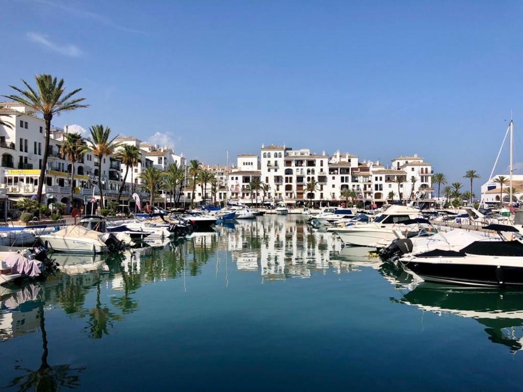 Villa moderne proche de la mer Manilva Esterno foto